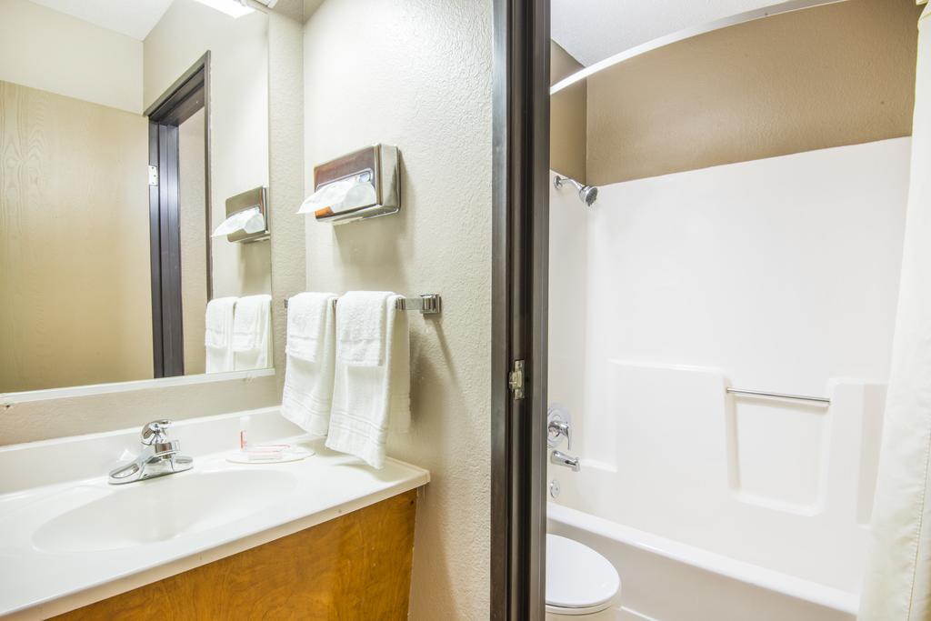 Super 8 By Wyndham Nevada Hotel Ngoại thất bức ảnh